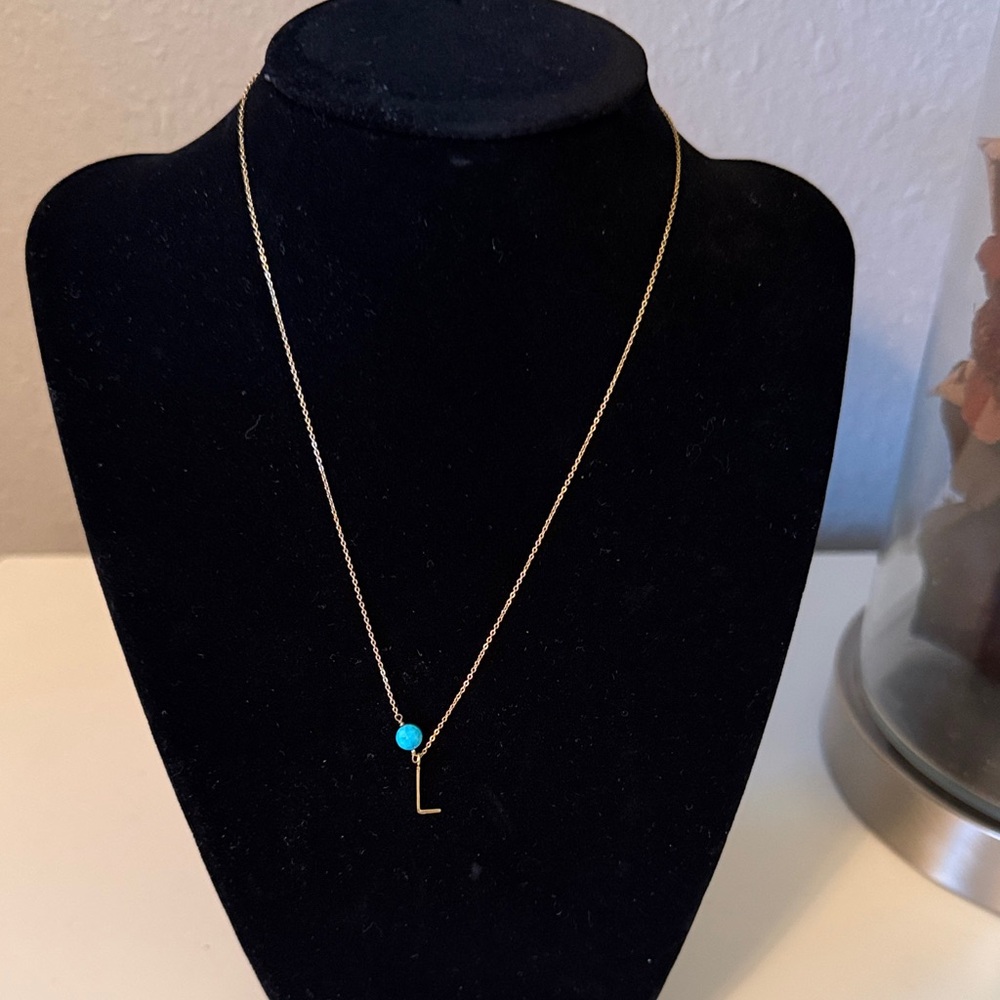 Chic Gold Necklace with Turquoise and L initial Charm